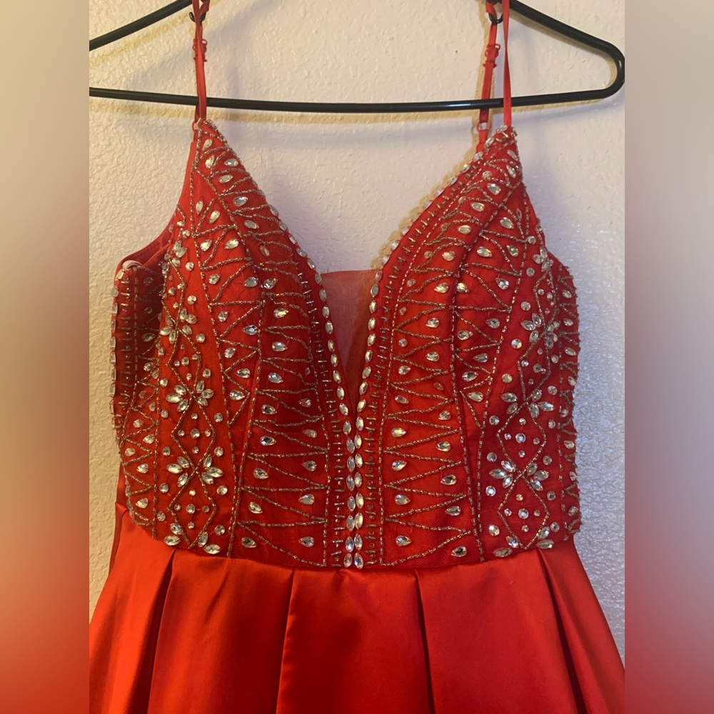 Red spaghetti 15 dress